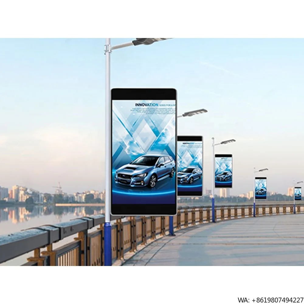 Outdoor Lighting Poles - Poste de Luz Ligero con Señalización